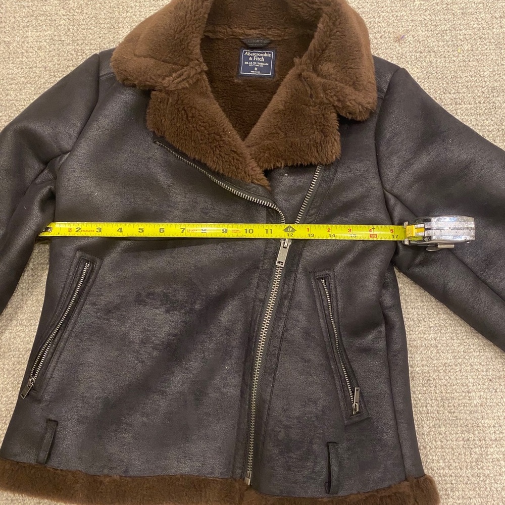 Jacket - Picture 10 of 10